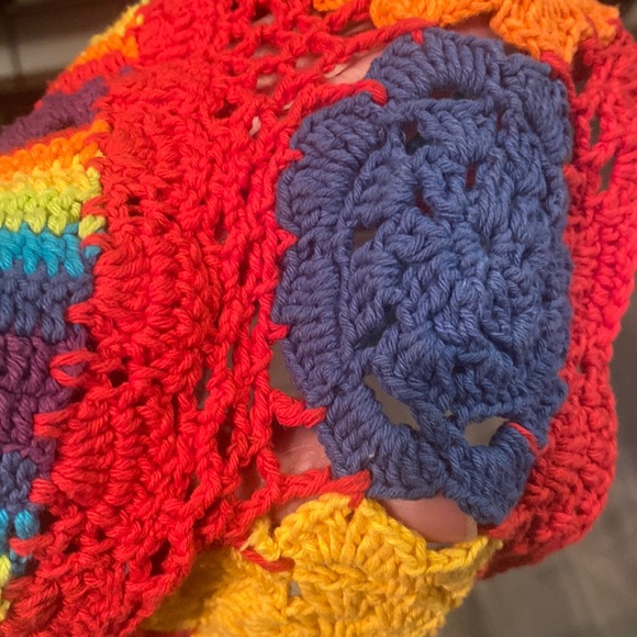 Rainbow crochet top - Picture 3 of 3